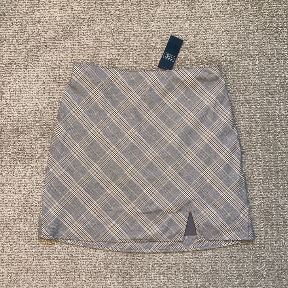 A&F plaid mini skirt